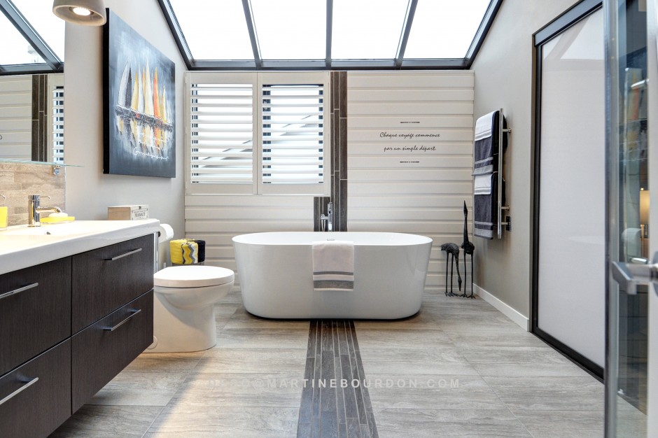 Salle de bain rénovée, fenêtre rehausséemartine bourdon ... De bains Chambre salle décor