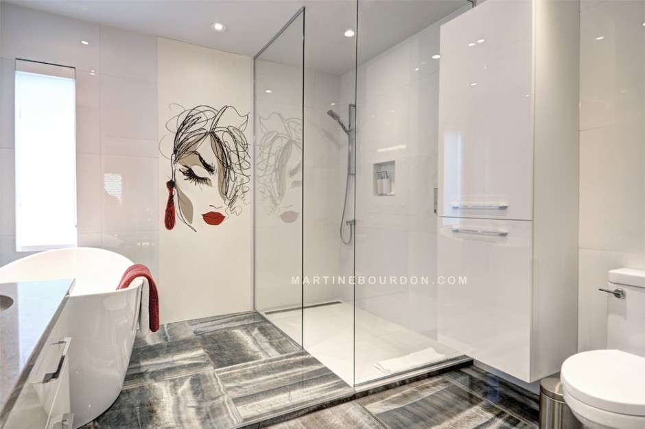 salle de bain moderne_douche en verre_murale sur mesure